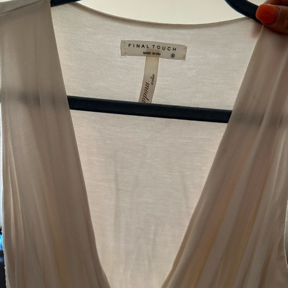 Final touch - off white low cut bodysuit size small - Picture 2 of 3